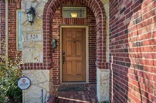 520 Eastland Dr, Lewisville, TX 75056 - Photo 3