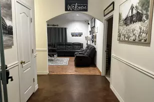 201 W Oak St, Eustace, TX 75124 - Photo 3