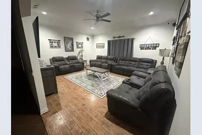 201 W Oak Street, Eustace, TX 75124 - Photo 5