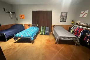 201 W Oak St, Eustace, TX 75124 - Photo 17