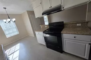 620 Race St, Crowley, TX 76036 - Photo 15