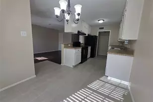 620 Race St, Crowley, TX 76036 - Photo 5
