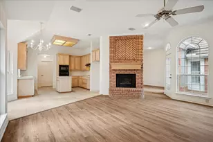 3200 Oakdale Dr, Hurst, TX 76054 - Photo 9