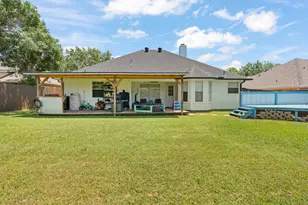 1404 Hyde Park Blvd, Cleburne, TX 76033 - Photo 25