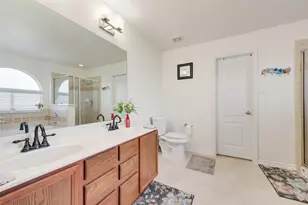 2012 Burnet Dr, Grand Prairie, TX 75052 - Photo 19