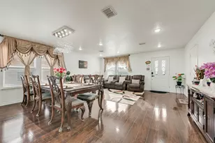 2012 Burnet Dr, Grand Prairie, TX 75052 - Photo 7