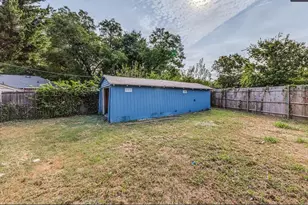 3914 Spring Ave, Dallas, TX 75210 - Photo 13