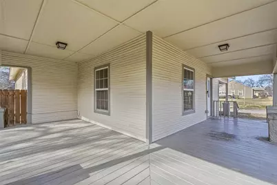 1615 N Oak Avenue, Mineral Wells, TX 76067 - Photo 3