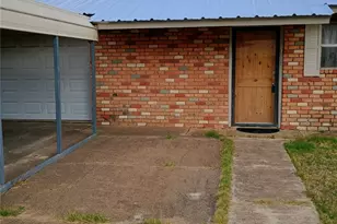 1303 E Boynton St, Hamilton, TX 76531 - Photo 3