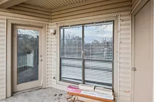 7340 Skillman St, Dallas, TX 75231 - Photo 35