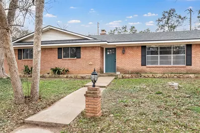 2208 Lake Forest Drive, Waco, TX 76708 - Photo 1