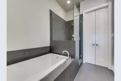 3816 Roseland Avenue #C 200, Dallas, TX 75204 - Photo 23