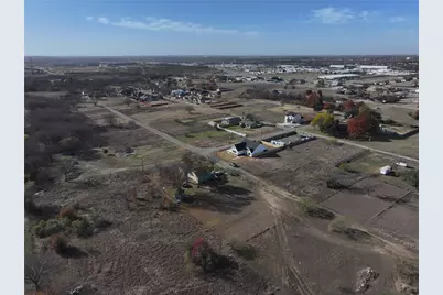 9217 Sunrise Drive, Fort Worth, TX 76134 - Photo 13