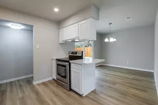 341 NW Summercrest Blvd, Burleson, TX 76028 - Photo 9