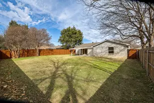 341 NW Summercrest Blvd, Burleson, TX 76028 - Photo 23