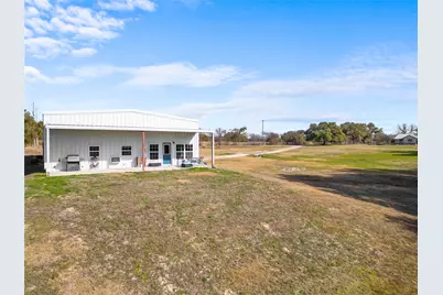 351 County Road 2601, Meridian, TX 76665 - Photo 11