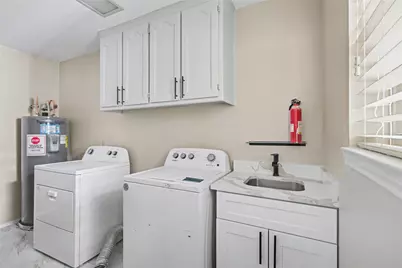 30 Crestwood Drive, Trophy Club, TX 76262 - Photo 13