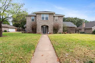 30 Crestwood Dr, Trophy Club, TX 76262 - Photo 1
