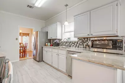 1709 Circle Creek Drive, Lewisville, TX 75067 - Photo 17