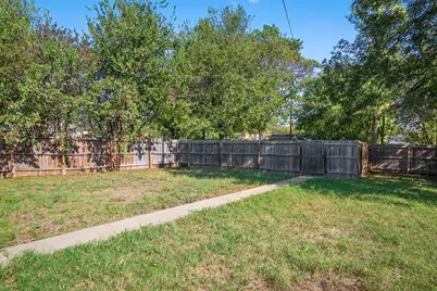 1511 N Brents Avenue, Sherman, TX 75090 - Photo 23