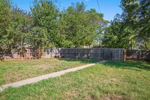 1511 N Brents Ave, Sherman, TX 75090 - Photo 23
