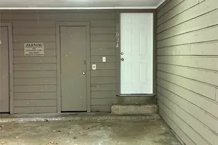 6024 Stoneybrook Dr, Fort Worth, TX 76112 - Photo 5