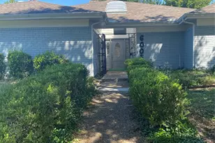 6005 Black Berry Dr, Dallas, TX 75248 - Photo 1