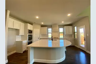 140 Kenilworth Lane, Greenville, TX 75401 - Photo 7