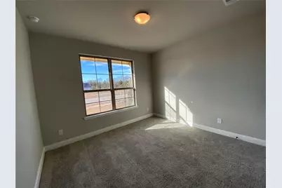 140 Kenilworth Lane, Greenville, TX 75401 - Photo 3