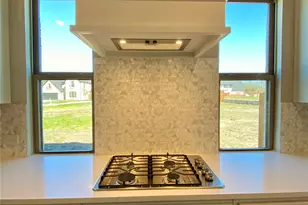 140 Kenilworth Ln, Greenville, TX 75401 - Photo 11