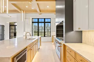 204 Dan Russell Bend, Weatherford, TX 76087 - Photo 11