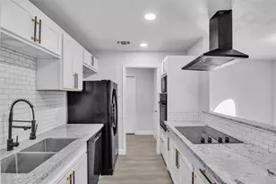 1432 Barron Ln, Fort Worth, TX 76112 - Photo 11