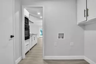 1432 Barron Ln, Fort Worth, TX 76112 - Photo 13