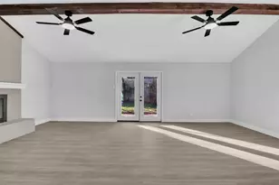 1432 Barron Ln, Fort Worth, TX 76112 - Photo 7