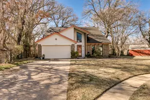 1311 Oak Timber Dr, Euless, TX 76039 - Photo 1