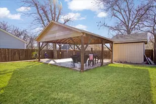 1122 S Hazelwood, Sherman, TX 75090 - Photo 23