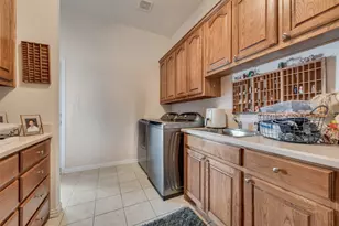 818 Amherst Dr, Waxahachie, TX 75165 - Photo 9