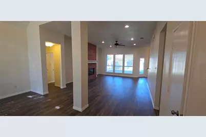 629 Dorchester Lane, Mansfield, TX 76063 - Photo 3