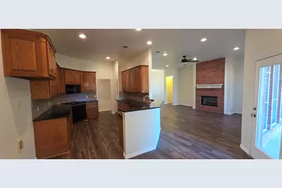 629 Dorchester Lane, Mansfield, TX 76063 - Photo 9