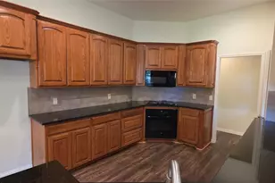 629 Dorchester Ln, Mansfield, TX 76063 - Photo 13