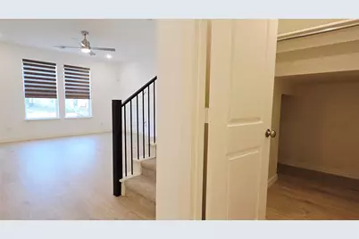 9015 Scarp Hill Lane, Frisco, TX 75035 - Photo 7
