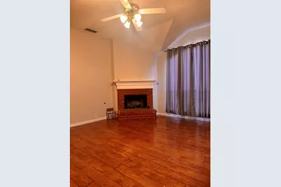 804 Stafford Station Drive, Saginaw, TX 76131 - Photo 7