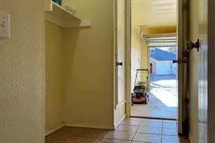 804 Stafford Station Dr, Saginaw, TX 76131 - Photo 29