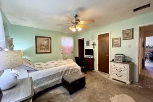 317 N Trail St, Crowley, TX 76036 - Photo 15