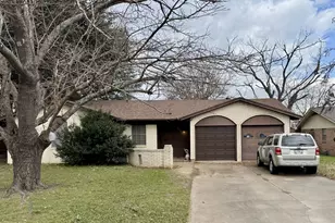 317 N Trail St, Crowley, TX 76036 - Photo 35