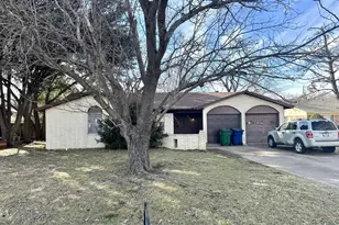 317 N Trail St, Crowley, TX 76036 - Photo 31