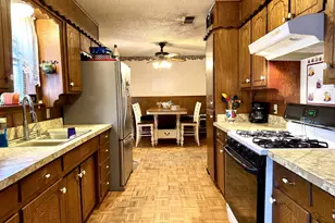 317 N Trail St, Crowley, TX 76036 - Photo 9