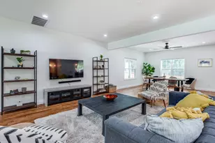 1000 Cameron Ave, Dallas, TX 75223 - Photo 3