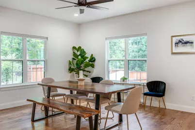 1000 Cameron Avenue, Dallas, TX 75223 - Photo 7