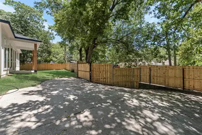1318 Nokomis Avenue, Dallas, TX 75224 - Photo 35